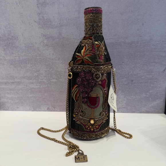 MARY FRANCES Vineyard Purse NEW - Picture 1 of 2